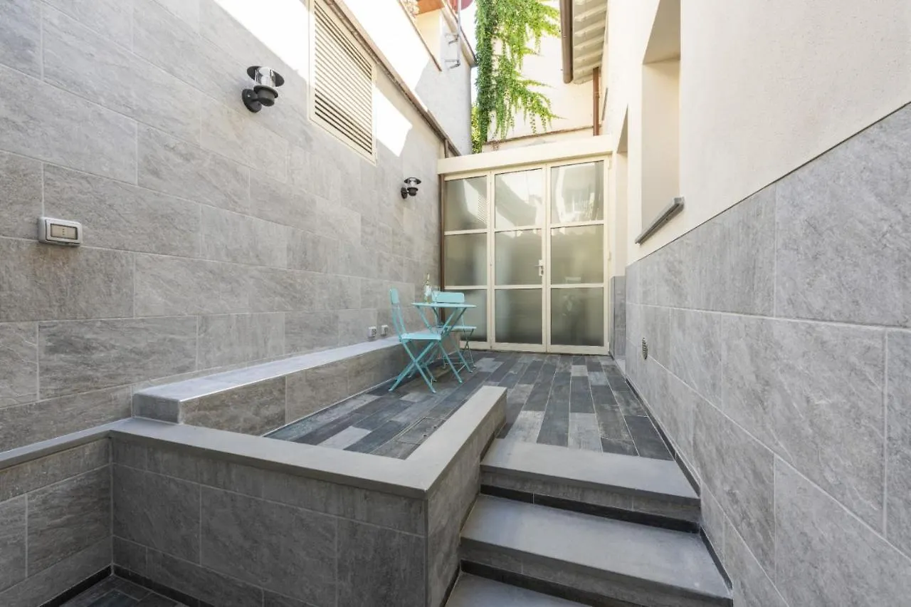 Apartments Florence- Oltrarno Garden 0*, Florence