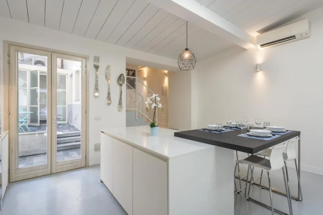 Apartments Florence- Oltrarno Garden Флоренция